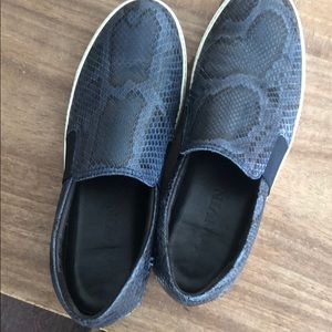 Python shoes